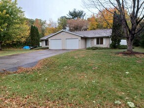 Building Photo - 11840 26th Ave