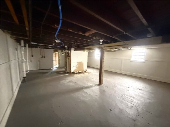 Building Photo - 1243 Sutter Ave