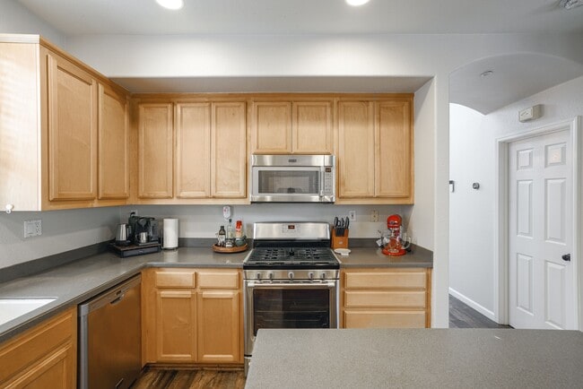 Building Photo - 5884 Cedarwood Cmn