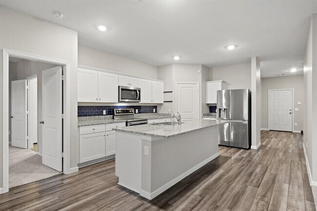 Building Photo - 6306 Highland Trl Dr