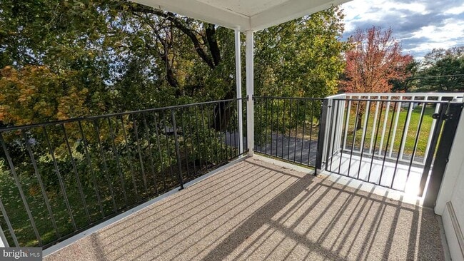 Building Photo - 302 Leidy Rd