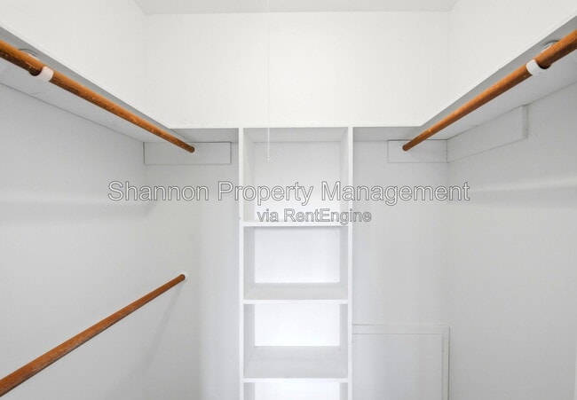 Building Photo - 6215 Autumn Arbor Dr
