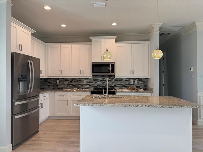 Building Photo - 236 Long Meadow Ln S