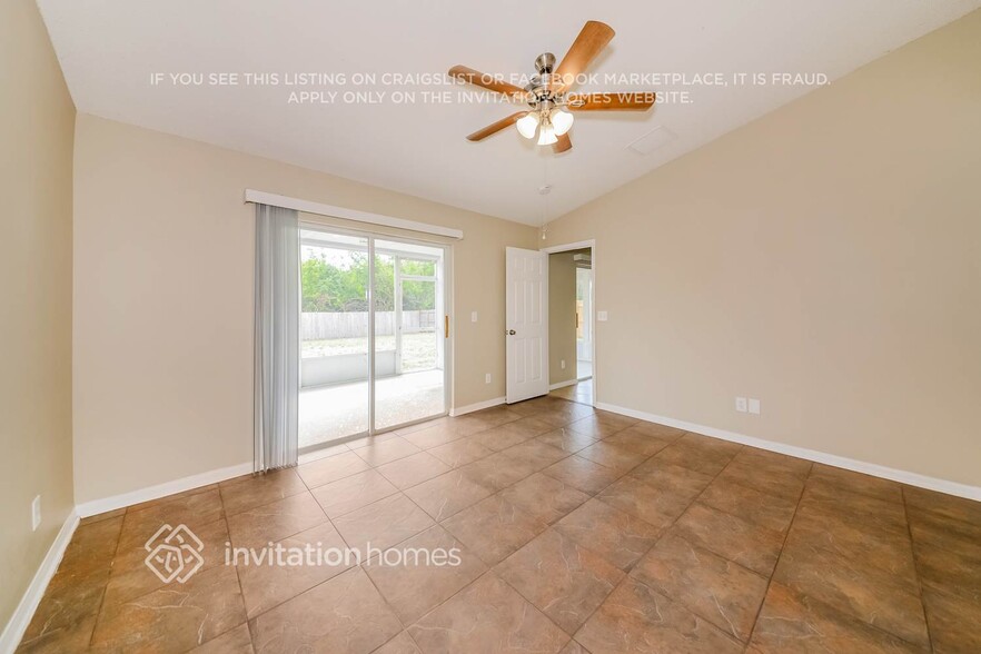 Building Photo - 4526 Sanibel Way