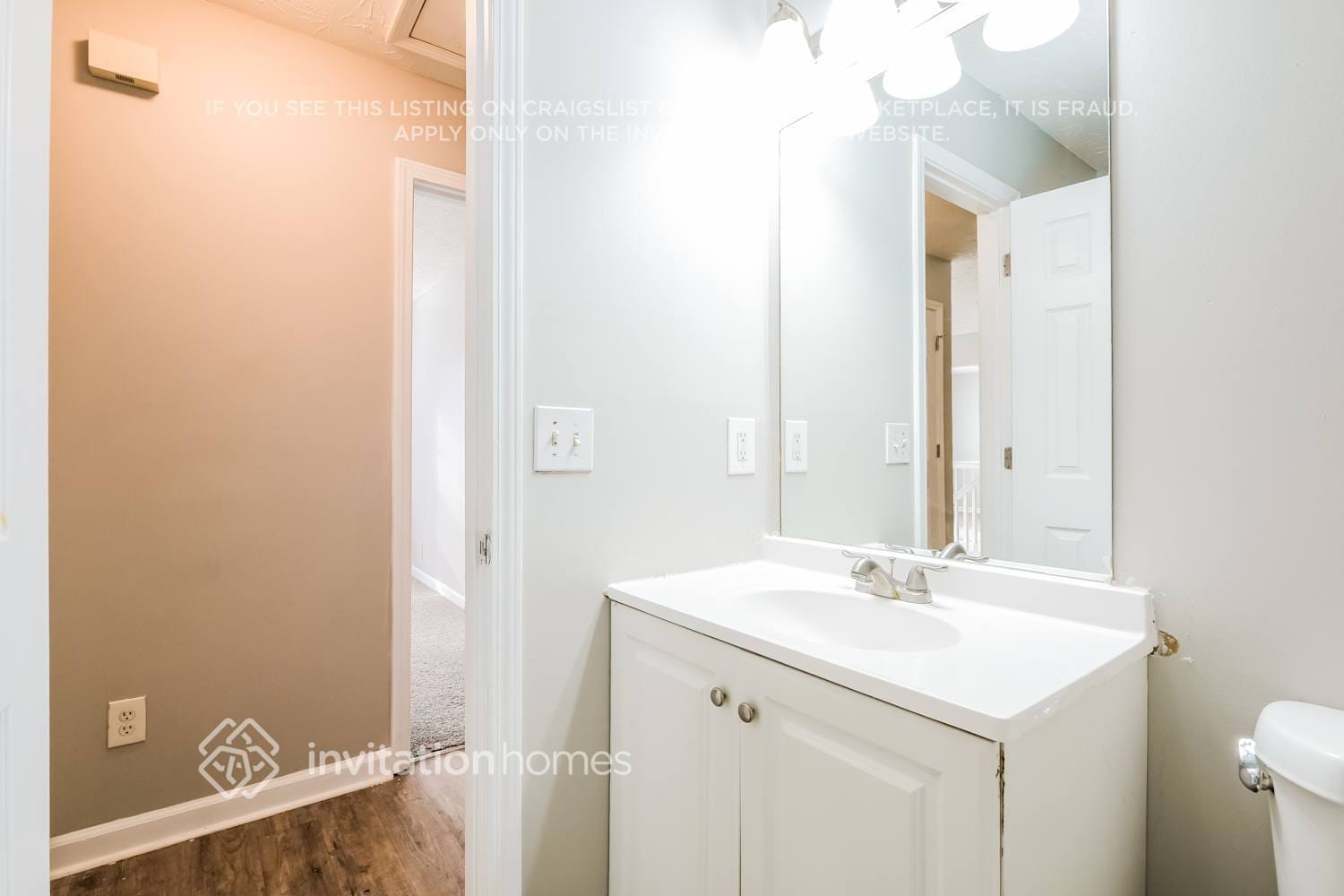 Building Photo - 421 Oak Vista Ct