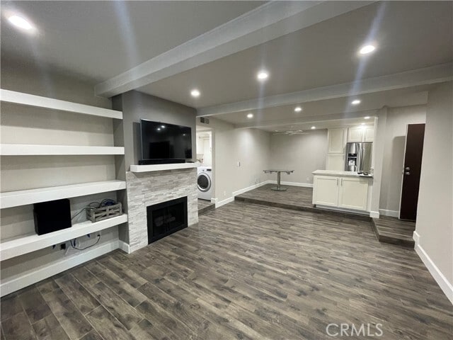 Building Photo - 21372 Brookhurst St