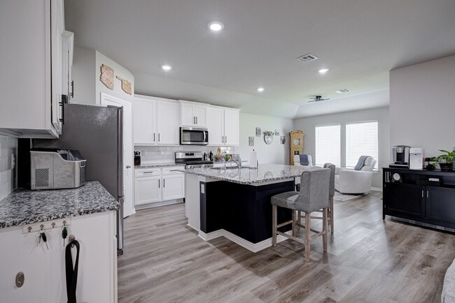 Building Photo - 14705 Travertine Fls Ln