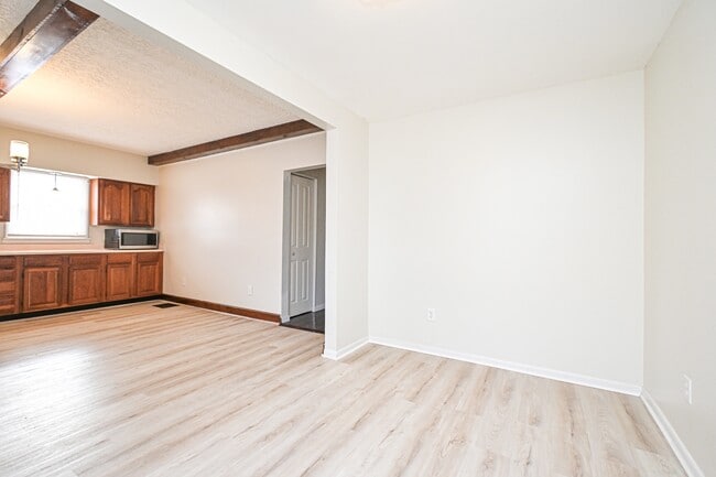 Building Photo - 4110 Eileen Dr