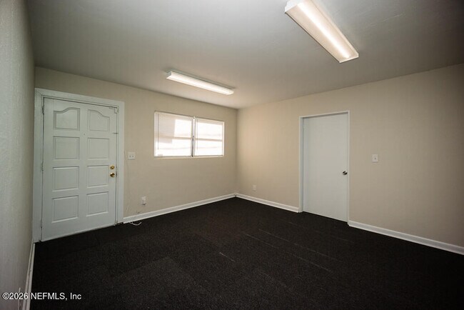 Building Photo - 1794 Rogero Rd