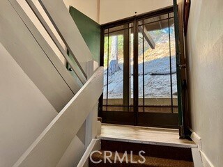 Building Photo - 872 Sierra Vista Dr