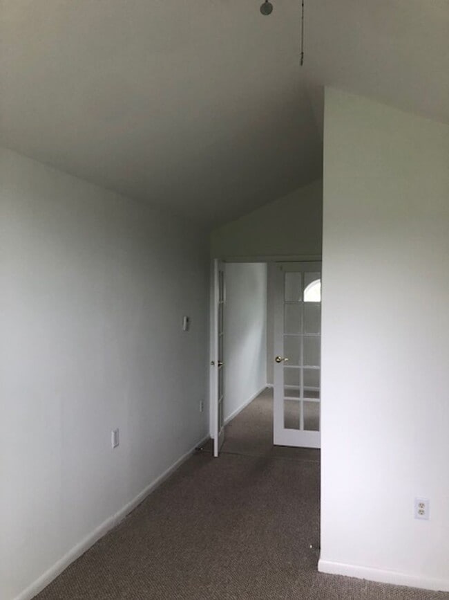 Building Photo - Perkasie 3 Bd / 2 Bath Twin