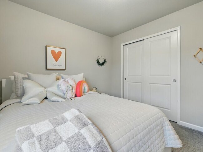 Building Photo - 10488 Castor Dr