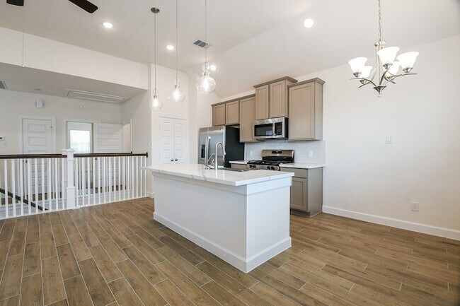 Building Photo - 11416 Lucky Fls Dr