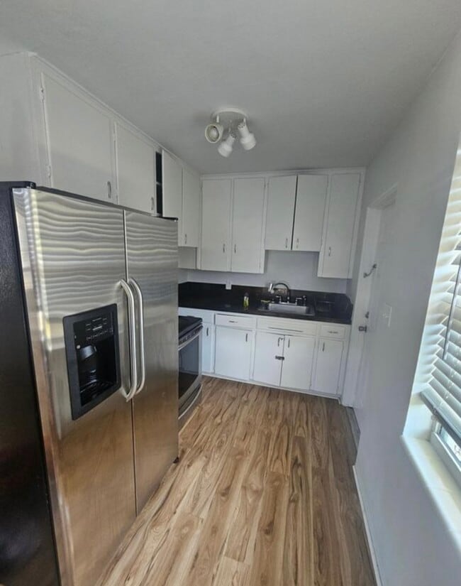 Building Photo - 5514 11th Ave S