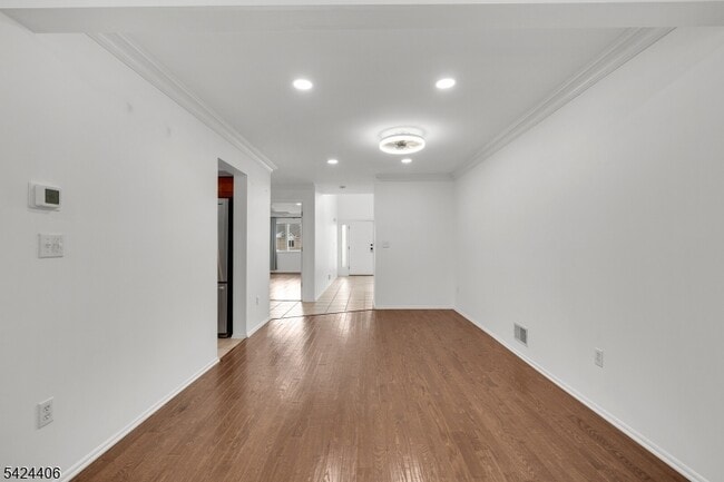 Building Photo - 48 Edgefield Dr