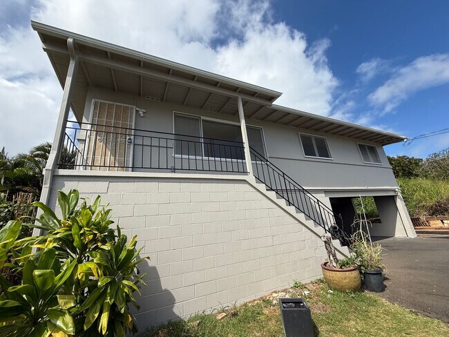 Building Photo - 3670 Hilo Pl