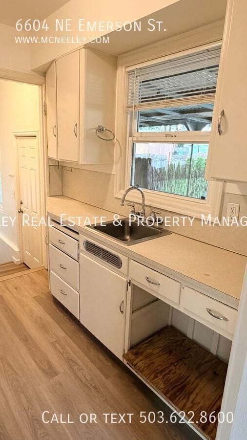 Building Photo - 6604 NE Emerson St