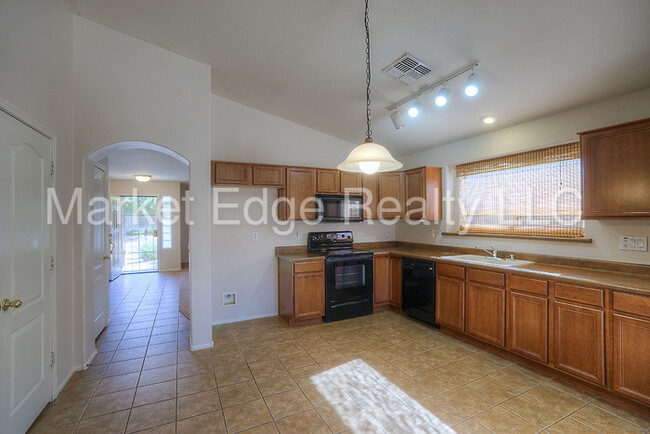 Building Photo - 3Bed/2Bath at Bell/Sarival! $399 MOVE-IN S...