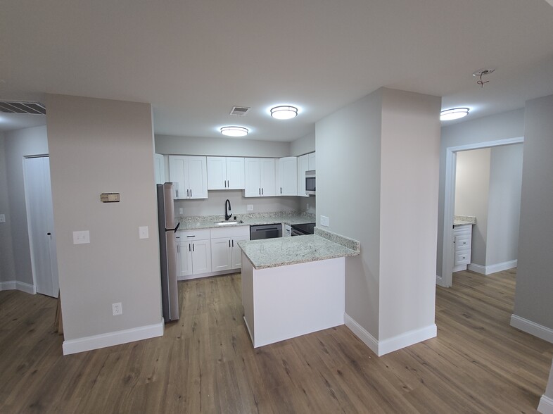 120J Open Concept Kitchen - Homestead Court Townhomes