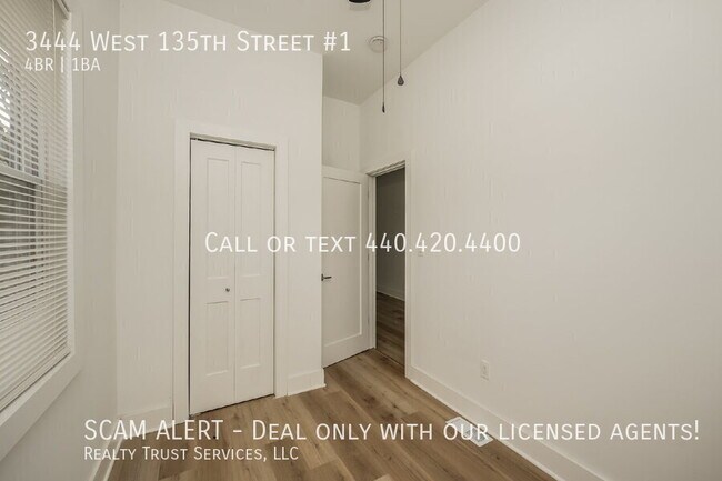 Building Photo - 3444 W 135th St