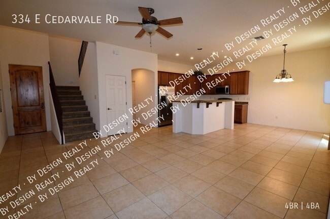 Building Photo - 334 E Cedarvale Rd