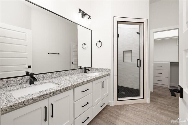Building Photo - 1321 Joscelyn Dr