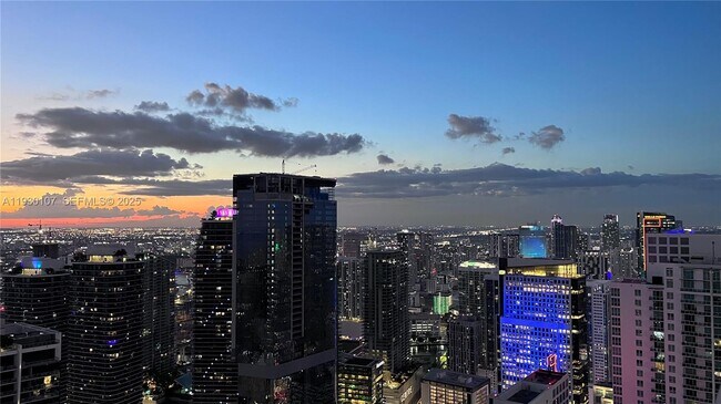 Building Photo - 801 S Miami Ave