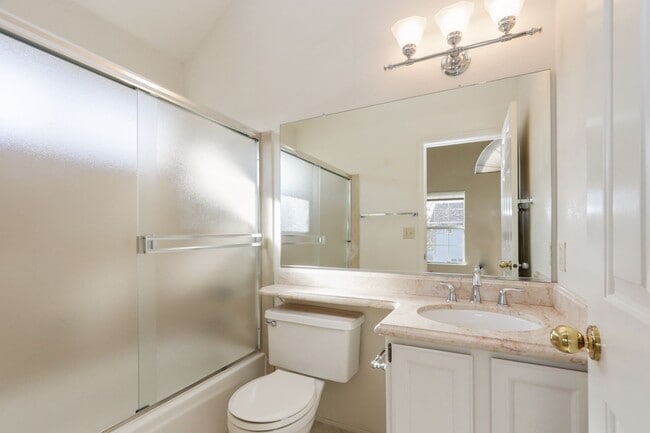 Building Photo - 3 Bed / 3 Bath single family home with huge backyard in Foster City. YouTube tour!!