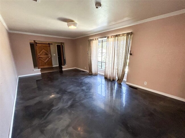 Building Photo - 13228 Green Valley Dr