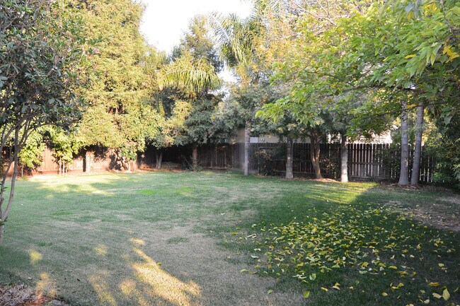 Building Photo - 2222 N Quincy Ct