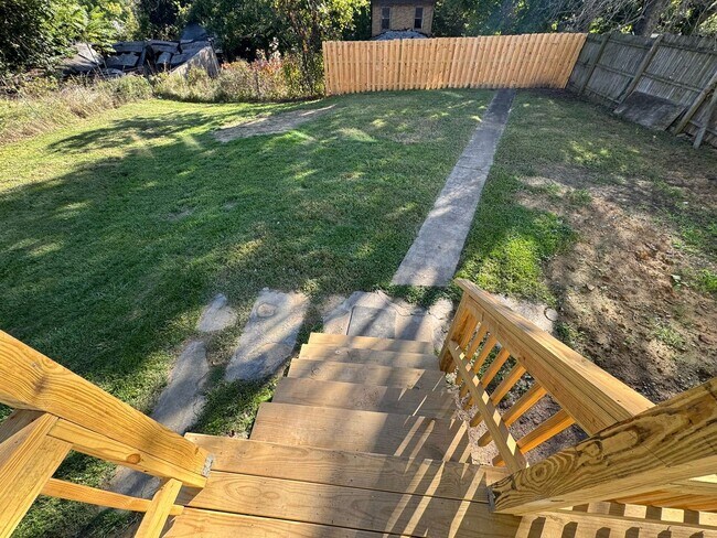 Building Photo - Enormous Completely Updated 4-Bedroom 1-Bath House w/ Flat Yard!!!