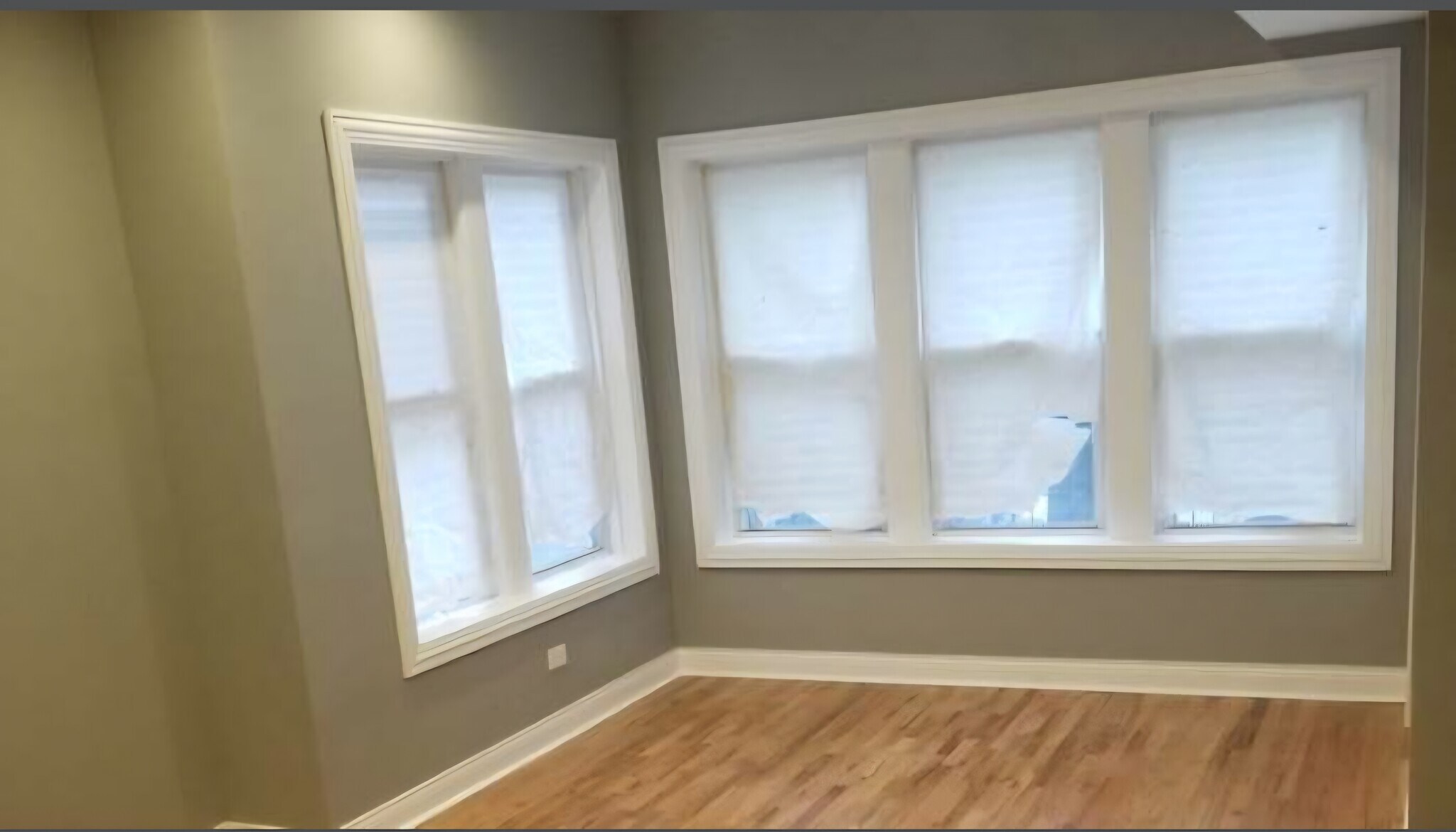 Building Photo - 11146 S Vernon Ave