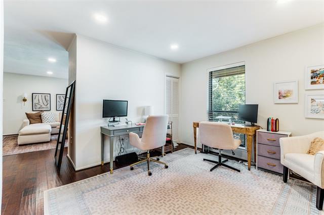 Building Photo - 6020 Birchbrook Dr