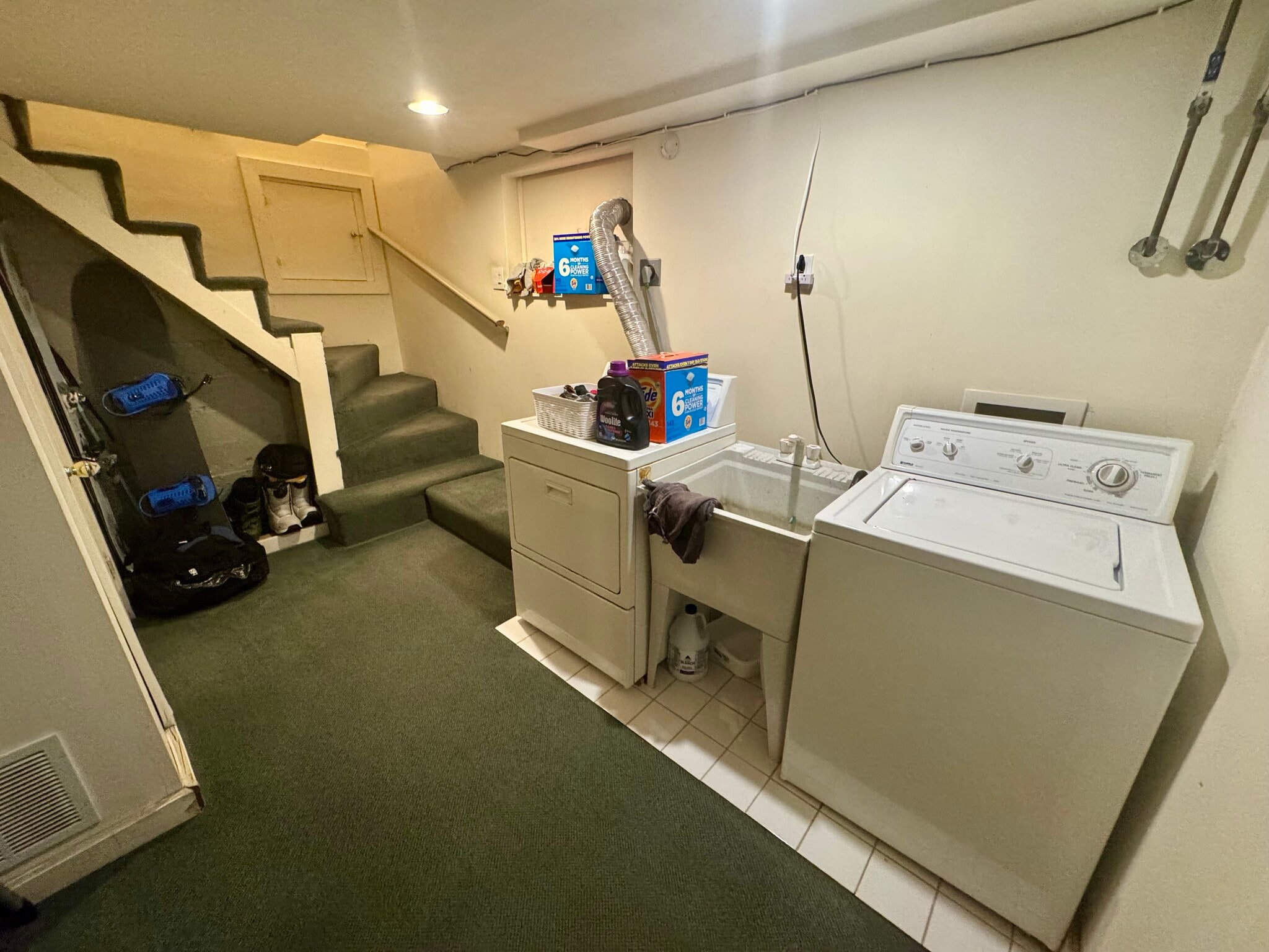 Building Photo - 4332 Eastern Ave N