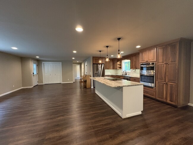 Building Photo - 91 SE Kalium Dr