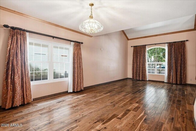 Building Photo - 2157 E Alameda Dr