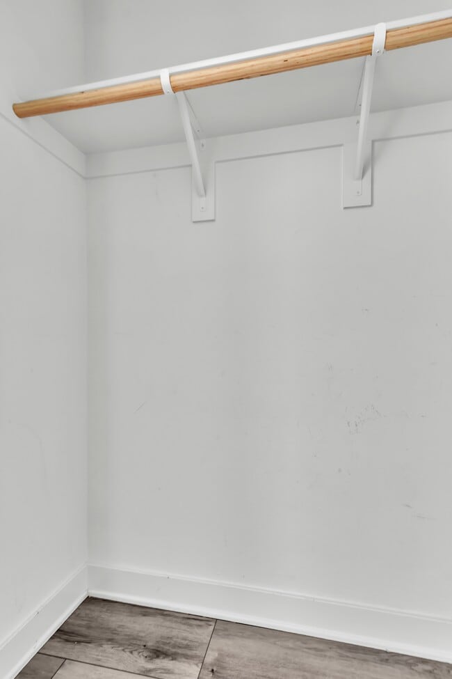 Building Photo - 1879 Union St