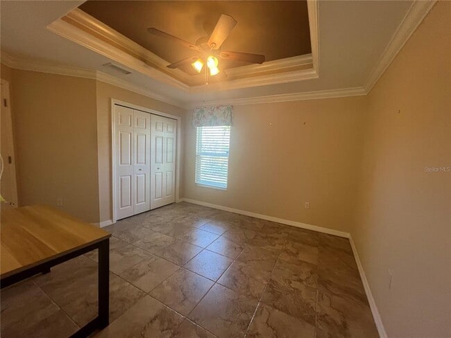 Building Photo - 12660 SW Lakeside Dr