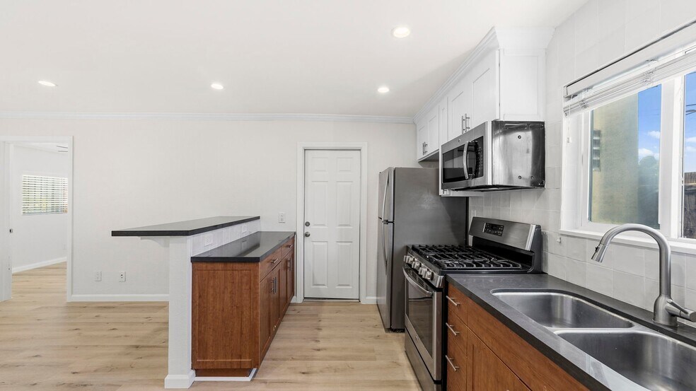Building Photo - 4429-31 36th St