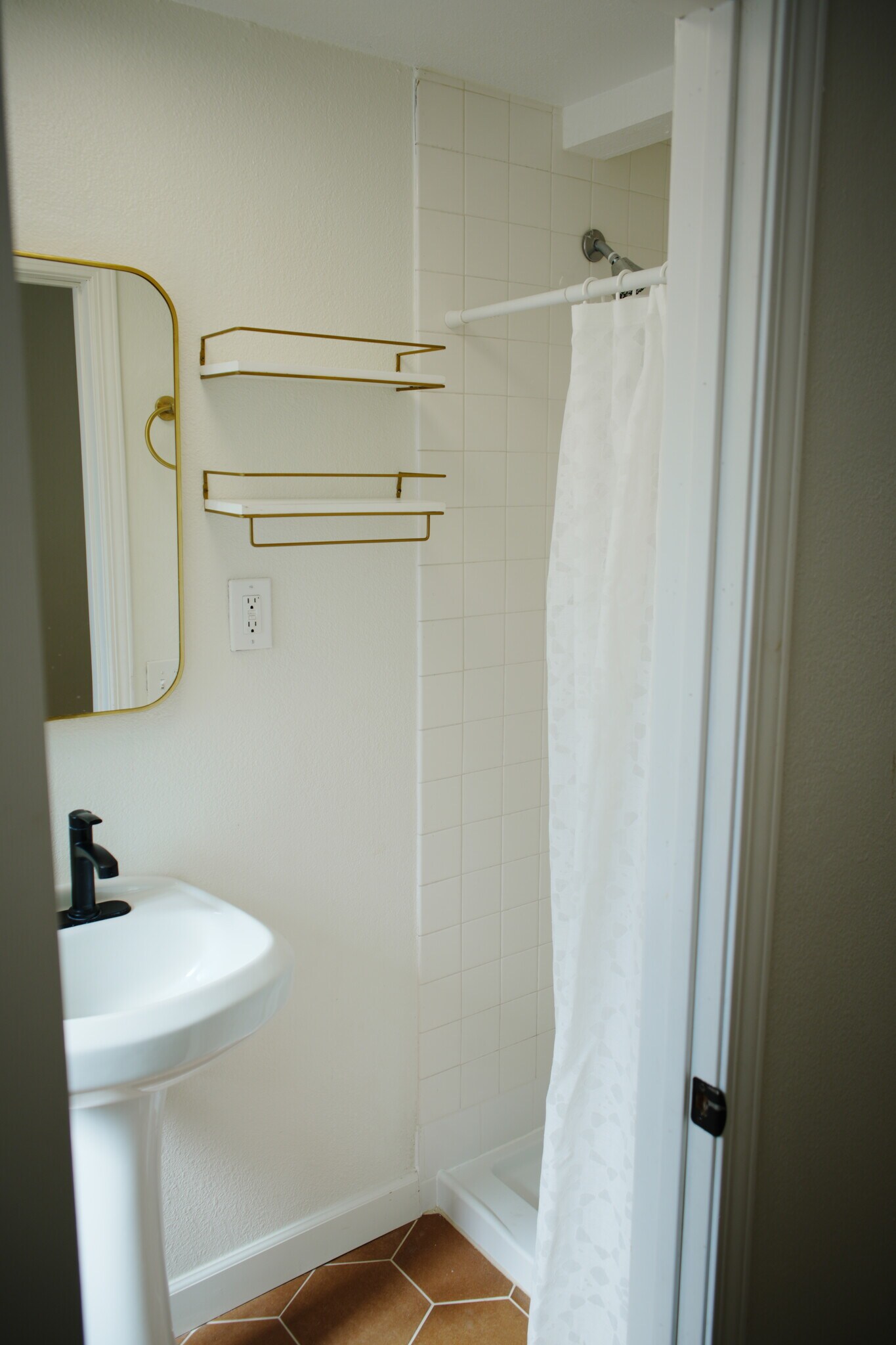 Building Photo - 7330 Amanda Ct