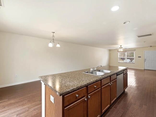 Building Photo - 8538 Quarton Dr