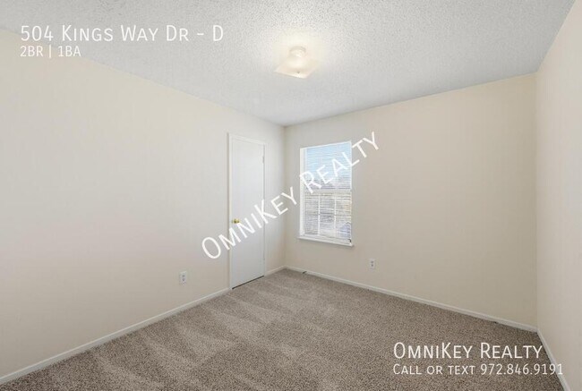 Building Photo - 504 Kings Way Dr