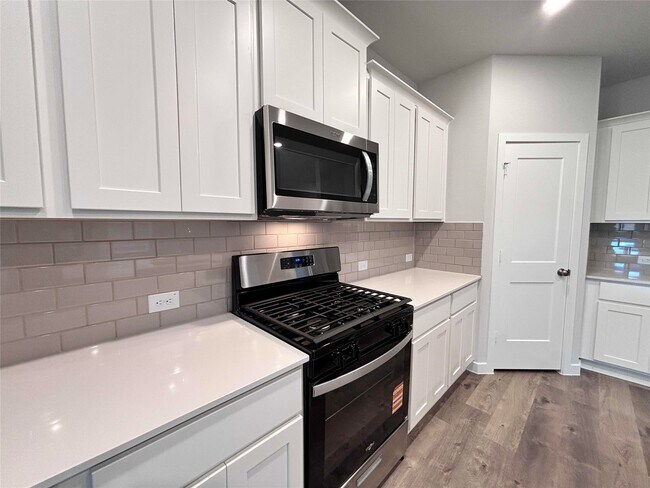 Building Photo - 32506 Timber Point Dr