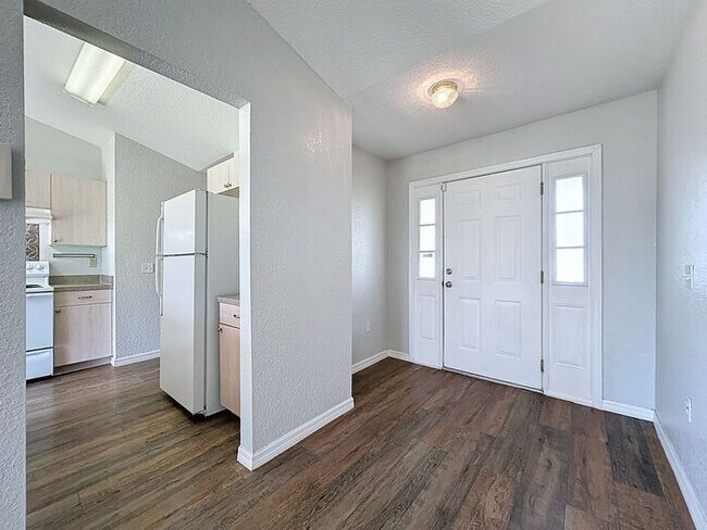 Building Photo - Great Home in Village 7 Poinciana