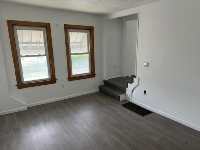 Building Photo - 500 Russellwood Ave