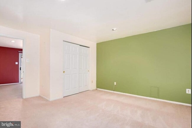 Building Photo - 8580 Dark Hawk Cir