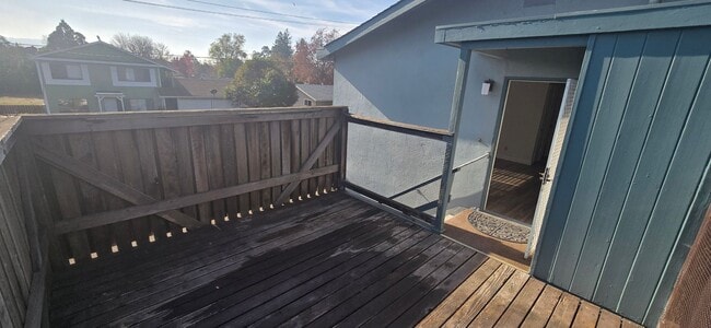 Building Photo - DelMonte