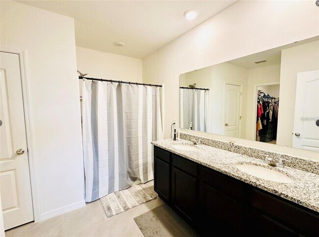 Building Photo - 3384 Hammond Pt