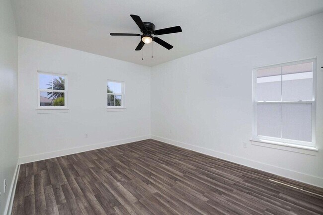 Building Photo - 278 Calusa Blvd