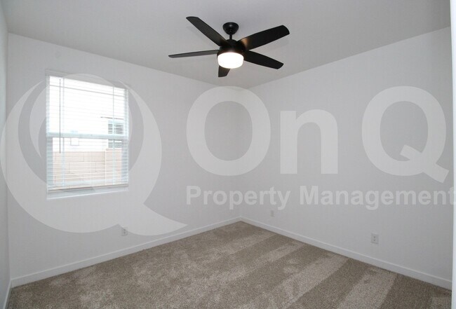 Building Photo - 23097 E Saddle Way
